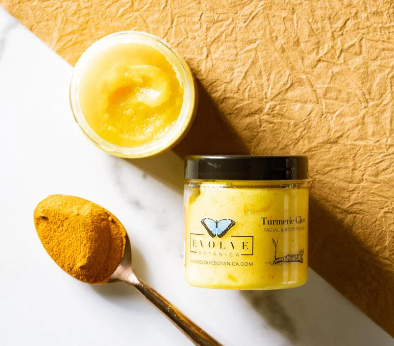 Golden Glow: The Beauty Benefits of Turmeric in Skincare
